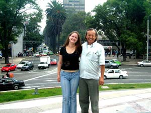 Paseo de la Reforma. Con mi suegro y palmas :)